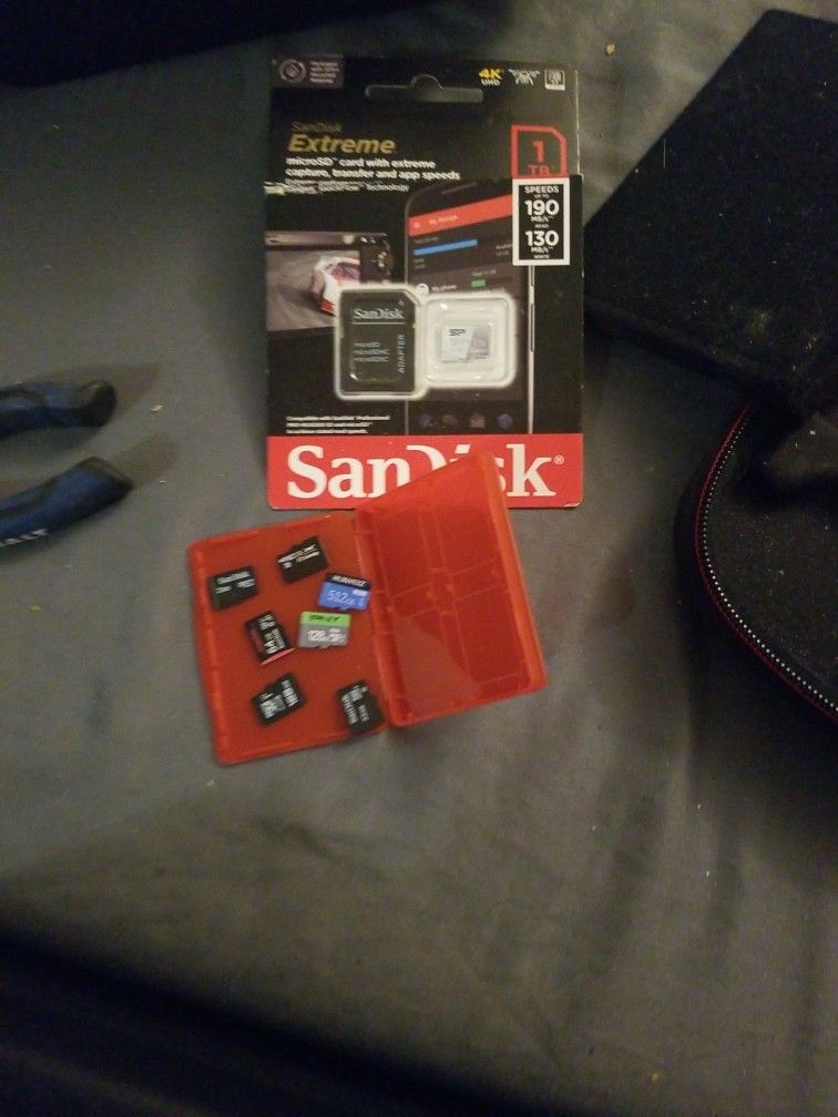 Micro Sd Cards A Frw Have Modded Software On Them But Can Be Deleted