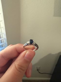 Zales 14K White Gold Natural Blue Sapphire & Diamond Ring – Size 5.5