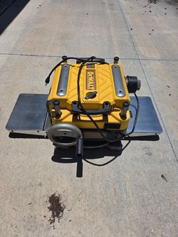 Dewalt 735x planer