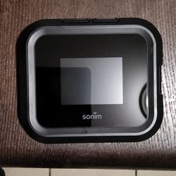 Sonim H500 5G mobile hotspot for Verizon.



