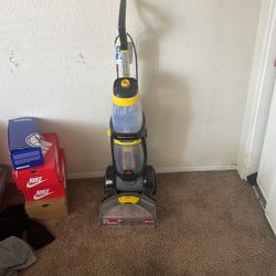 Bissel Vacuum/ Carpet Cleaner 