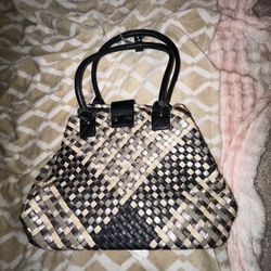 Large Black And White Expensive Good Quality Purse dm For More 