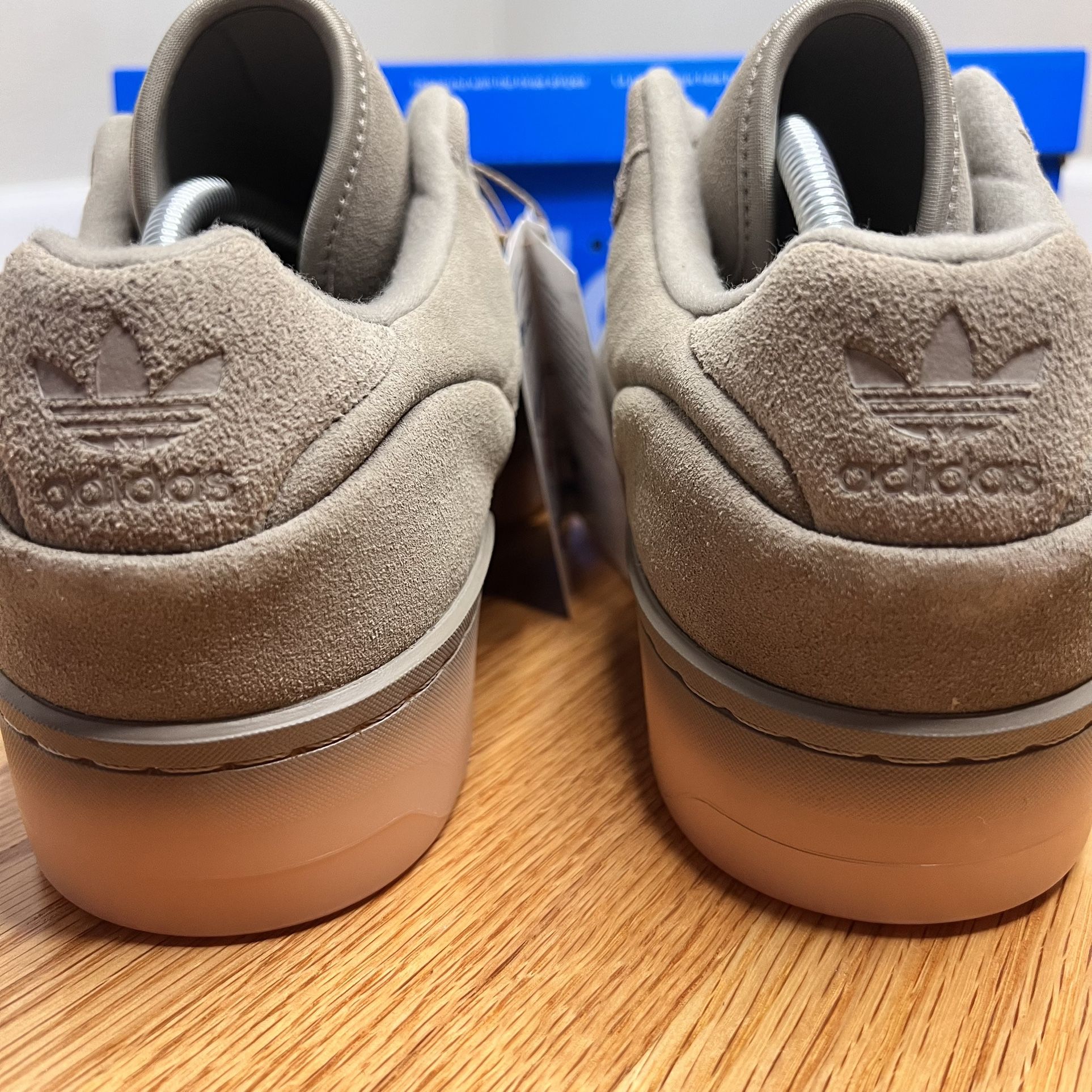 Adidas Rivalry Lux Low “Putty Beige” JH7972 Size 11M/ 12W 