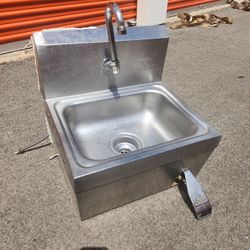 Commercial Restaurant Hands Free Knee Operated Hand Sink Hand Wash Sink Stainless Steel with Faucet