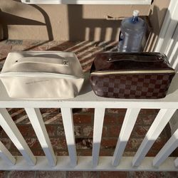 2 small cosmetic bags