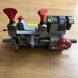 For Sale: Ilco Silca Flash 008 Manual Key Duplicator