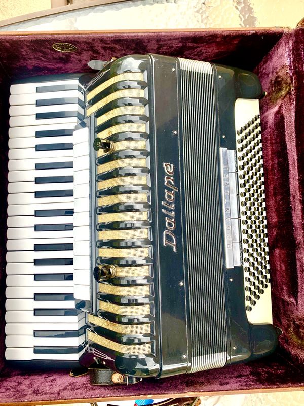 Accordion Dallape vintage 195060 for Sale in Chicago, IL OfferUp