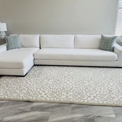 Restoration Hardware Modena Sectional sofa in white (Delivery available)