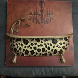 Bathroom Decor Metal Bathtub wall hanging 13.75”X 13.75”