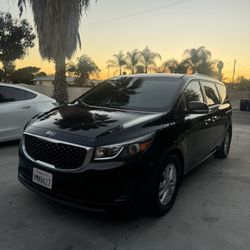 2018 KIA Sedona