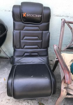 Couch with speakers