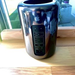 Mac pro Quad 12 core + dual  GPU cards + 32gb+trackpad