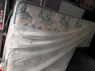 Mattresses & Box springs