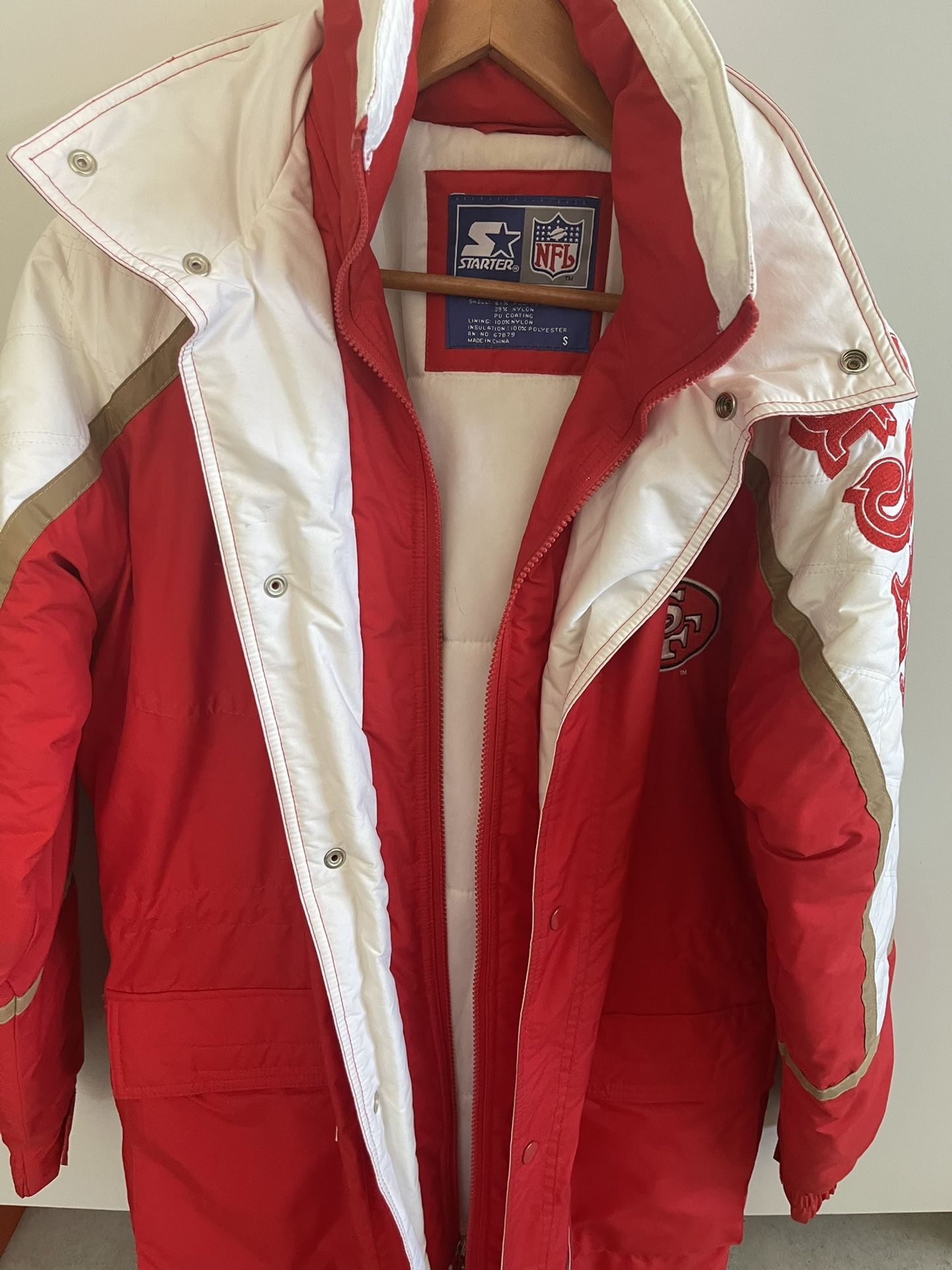 VINTAGE STARTER JACKET SIZE SMALL 