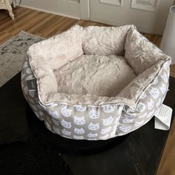 New Cat Bed. 