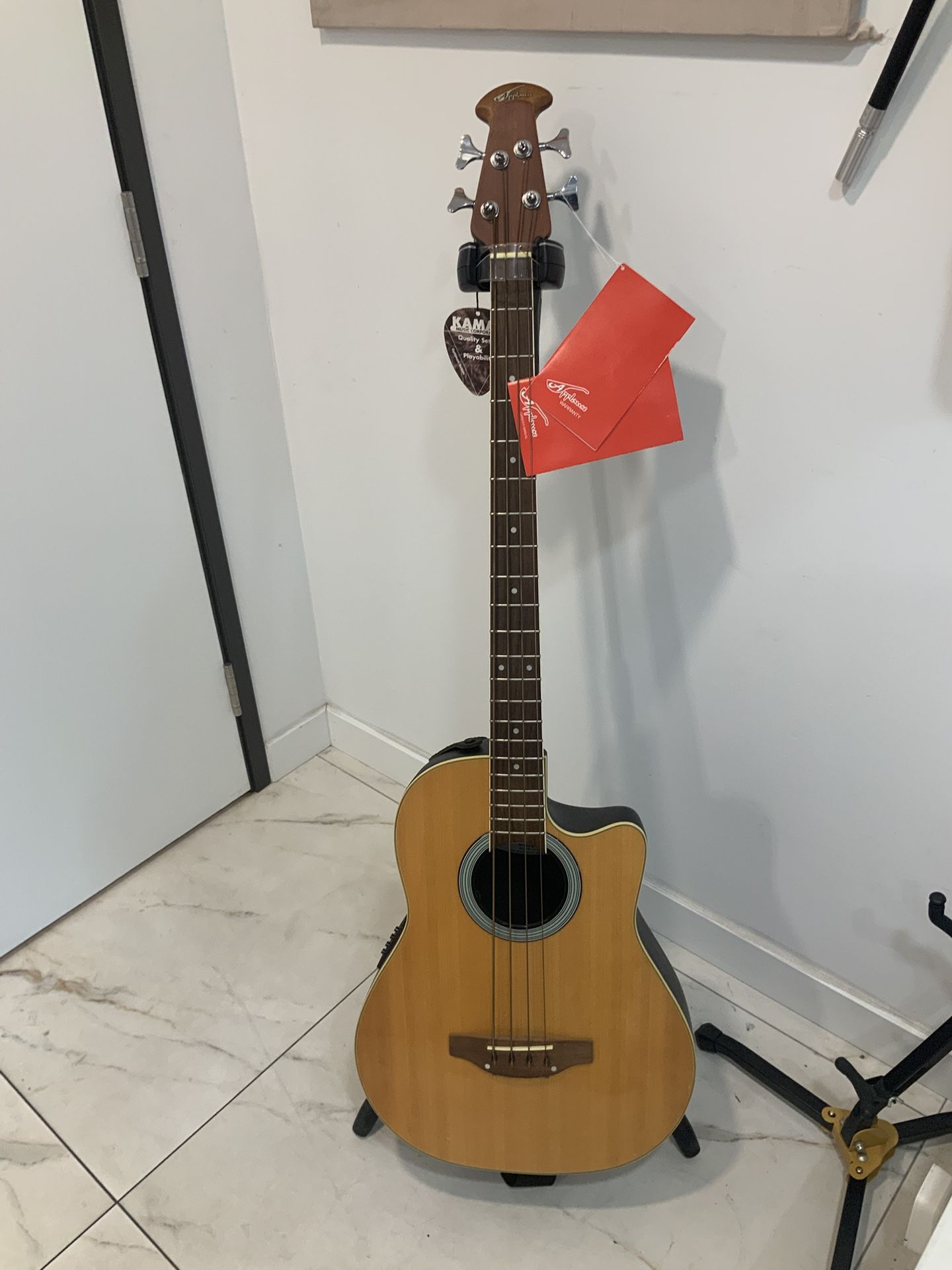 Applause By Ovation Acoustic Bass Guitar Electric Active Electronic With Hard shell Case. Super clean