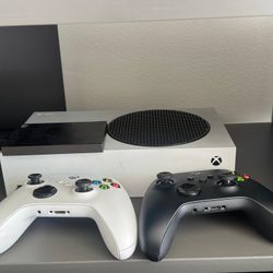 🔥 Xbox One New Gen + FULL GAME ACCOUNT (2K26, Madden 26, CoD + 100s GB Games) + Headset – $500 🔥