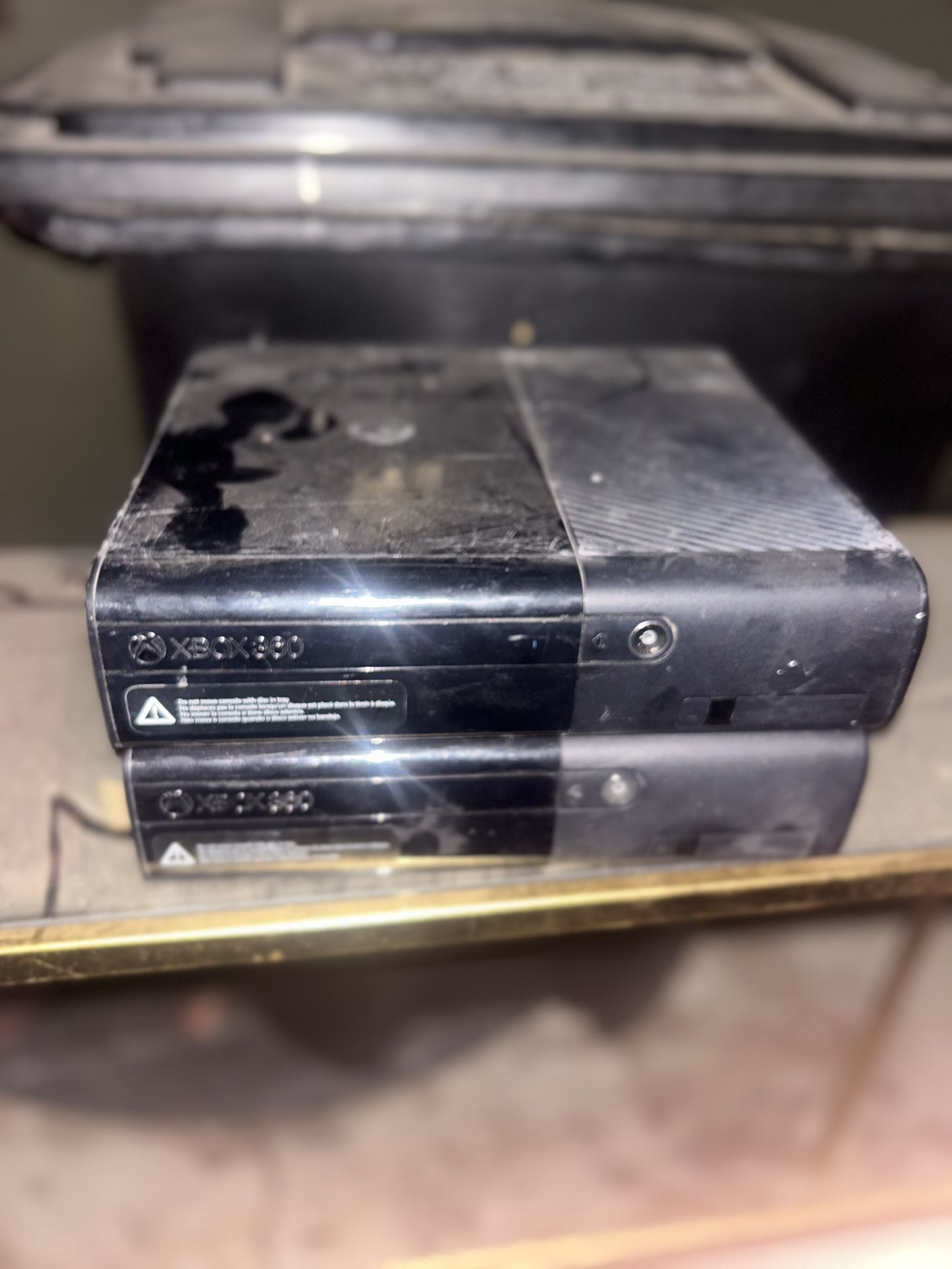 2 xbox 360s
