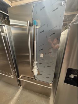 36” JENN AIR BUILT IN STAINLESS STEEL REFRIGERATOR