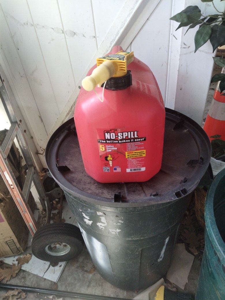 5 Gallon Gas Can Brand New Home Depot $38 s