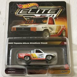 Hot Wheels 1989 Toyota Hilux Stadium Truck