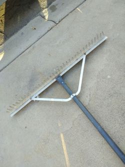 Rock rake