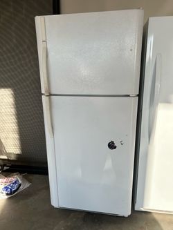 Kenmore Fridge/Freezer