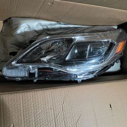 Mechanic special - Toyota Avalon headlight assembly 2013 2014 2015