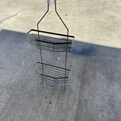 Bathroom hanging basket$5