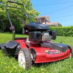 Toro 22" Recycler 3-in-1 Self-Propelled (FWD) Lawn Mower
