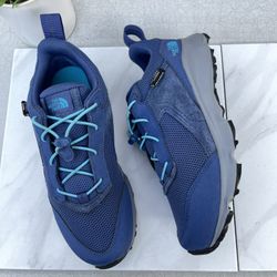 THE NORTH FACE HIKING SHOES 5 Youth