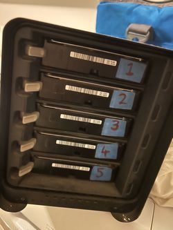 Drobo DRDR3-A 5-Bay External Storage Array – 5 Hard Drives Included