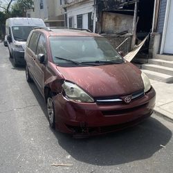 2008 Toyota Senna XLE 