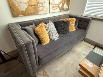 Tufted Couch / Seating with Pillows