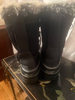 Khombu Black Winter Boots with Faux Fur Trim