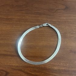 Women’s .925 sterling silver bracelet