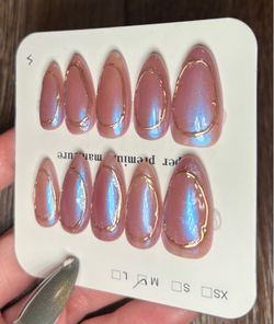 Handmade Press On Nails. Medium size