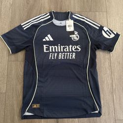 Adidas Real Madrid soccer jersey size Medium NWT