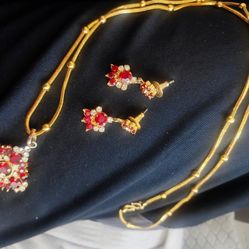New 18k Gold Plated Necklace Set For Sale 