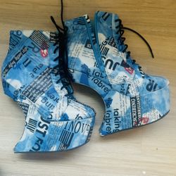 Rare Vintage Printed  Heel - Less Floating Platform Boots