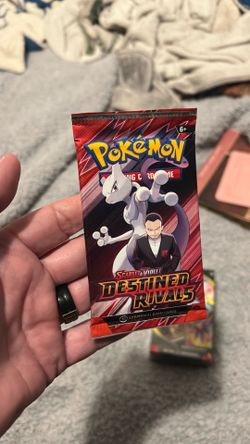 Pokémon unopened plus25 collectible playing cards