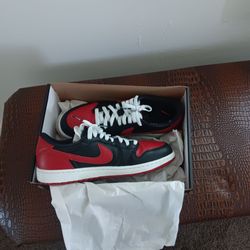 Nike  10.18.84  size 9.5