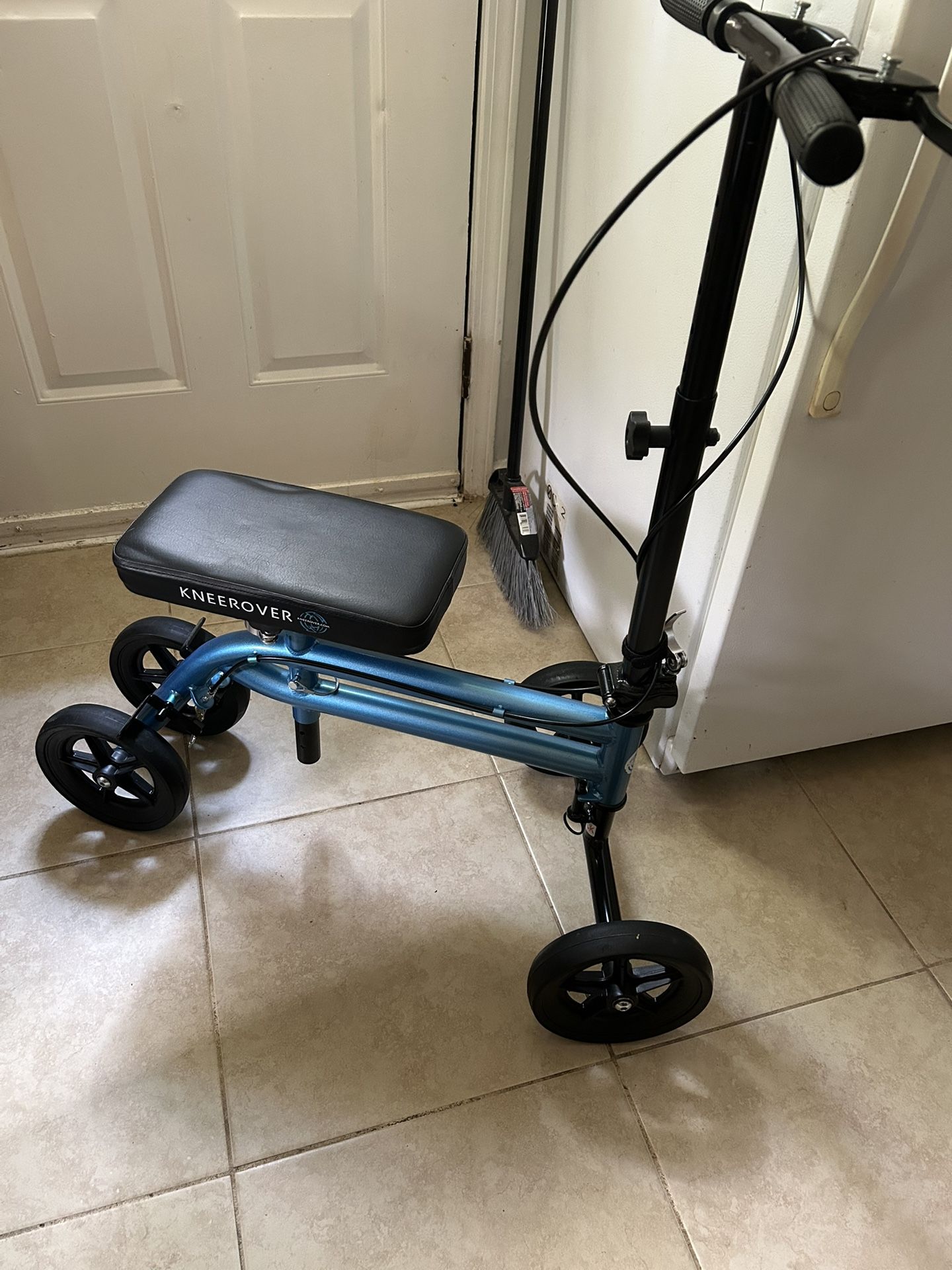 Knee rover