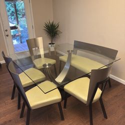 Diana dining room, set leather glass