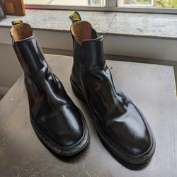 Doc Martens Black Leather Boots (Mens)