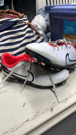 Nike tiempo soccer cleats