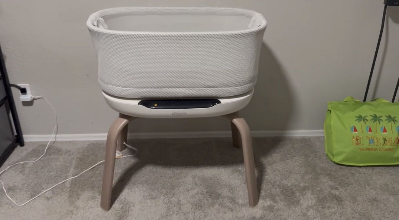 Graco Smartsense Soothing Bassinet