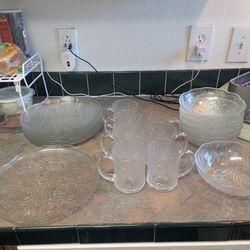 Vintage Pasari Indonesia Livia Rose Glass place settings for 8 -1 cup