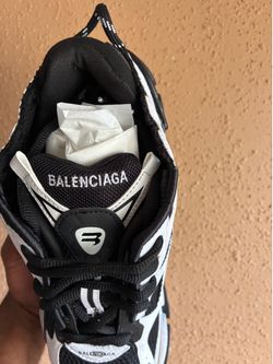 Balenciaga Runner Black and white