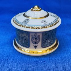 Vintage And Beautiful Lenox Trinket Box. Majestic Marble Design 